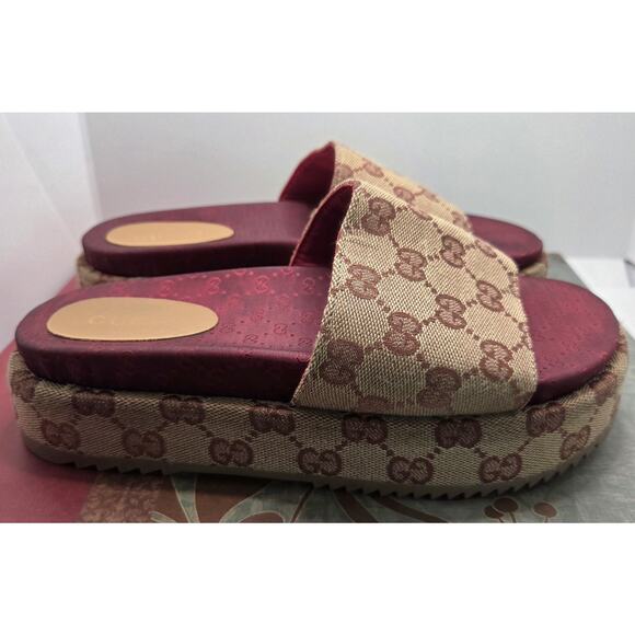 GUCCI Women's Angelina GG Supreme Platform Slide Sandals EU 39 - 8.5 US - Picture 1 of 10